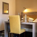 & Le Madeloc - Centre 4* 科利尤尔