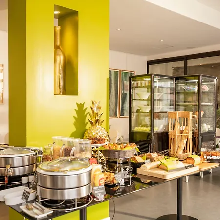 Hotel & Le Madeloc - Centre 4*