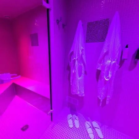 Madeloc Hotel