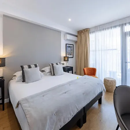 & Le Madeloc - Centre 4* קוליור