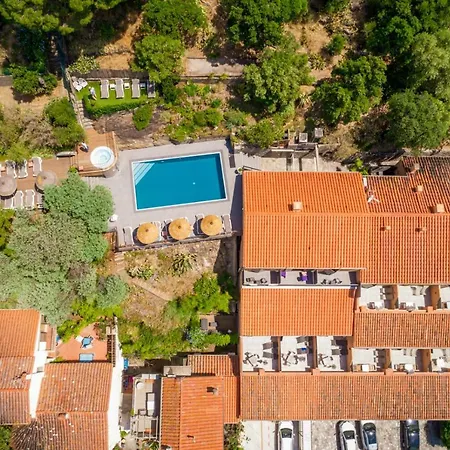 Otel Le Madeloc & 4*